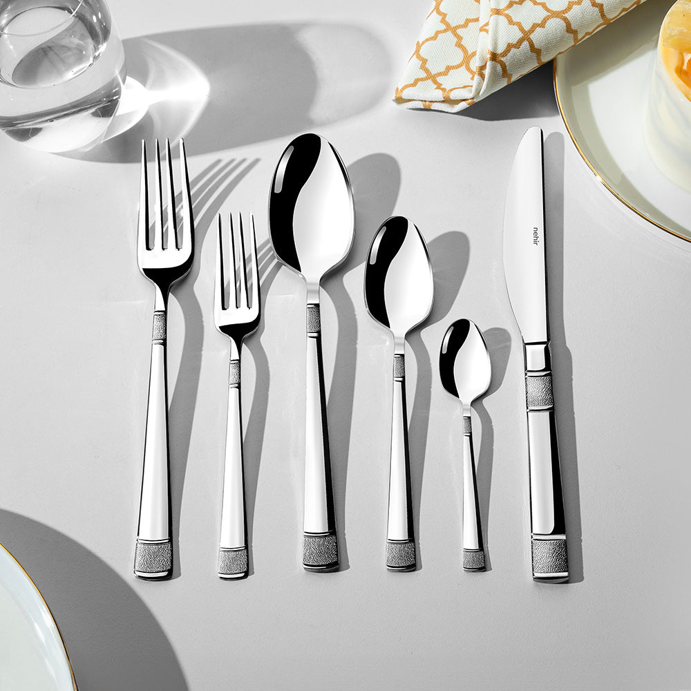 DILA MIRROR FINISH - 89 PIECE - 12 PERSON - BOXED CUTLERY SET