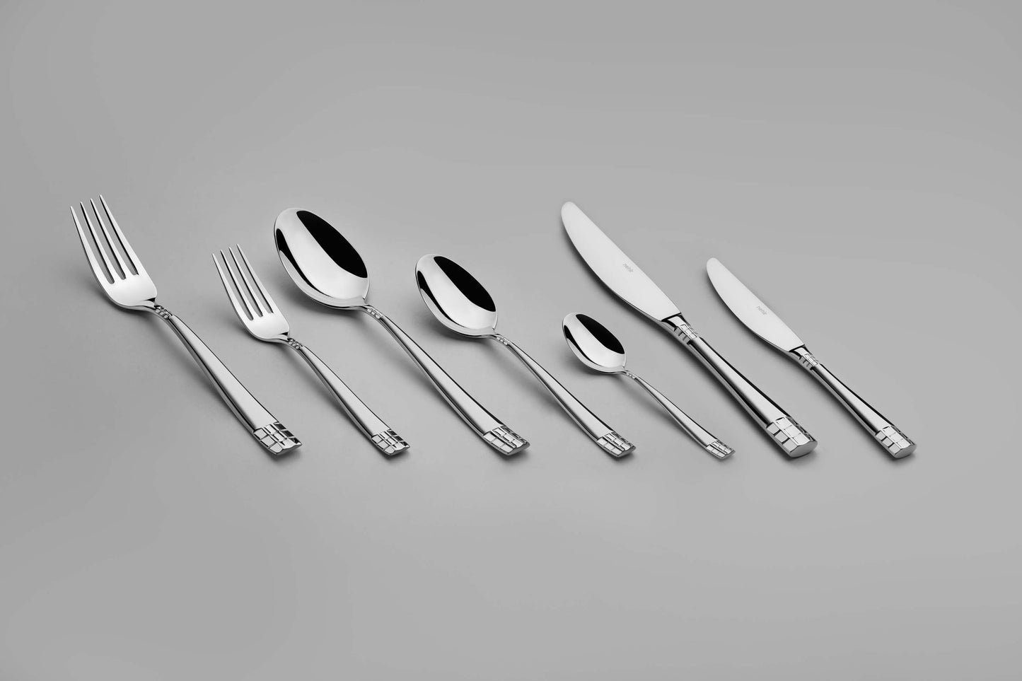 DIDIM SANDBLAST - 89 PIECE - 12 PERSON - BOXED CUTLERY SET