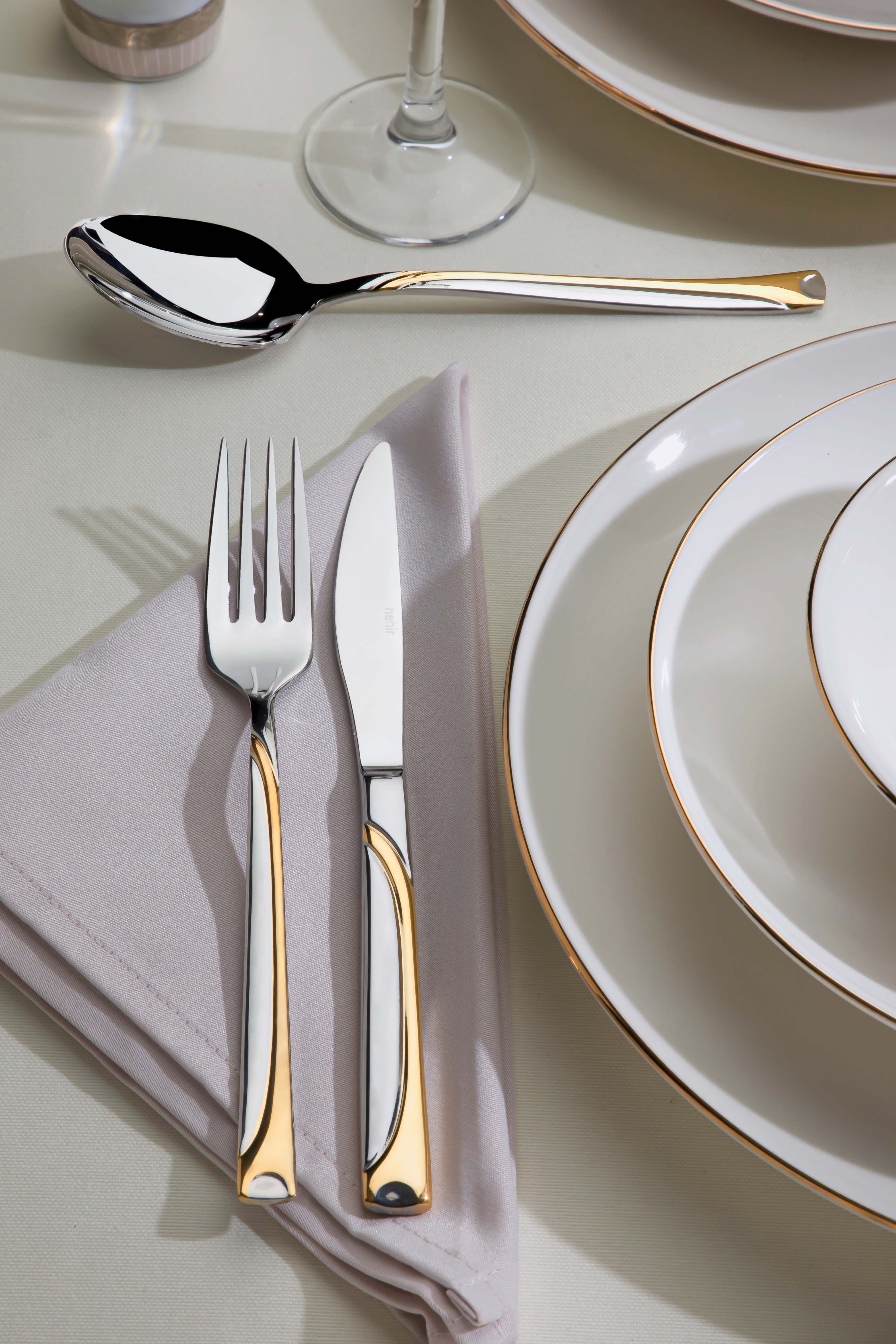 FIESTA GOLD+MIRROR - 89 PIECE - 12 PERSON - BOXED CUTLERY SET